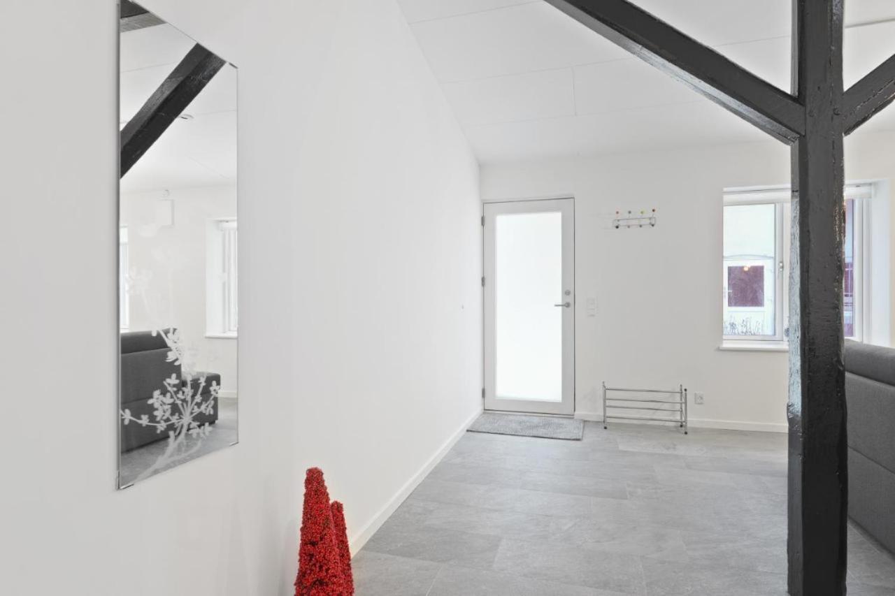Charming - Luxurious 1 Bedroom Apartment In The Heart Of Aalbor Kültér fotó