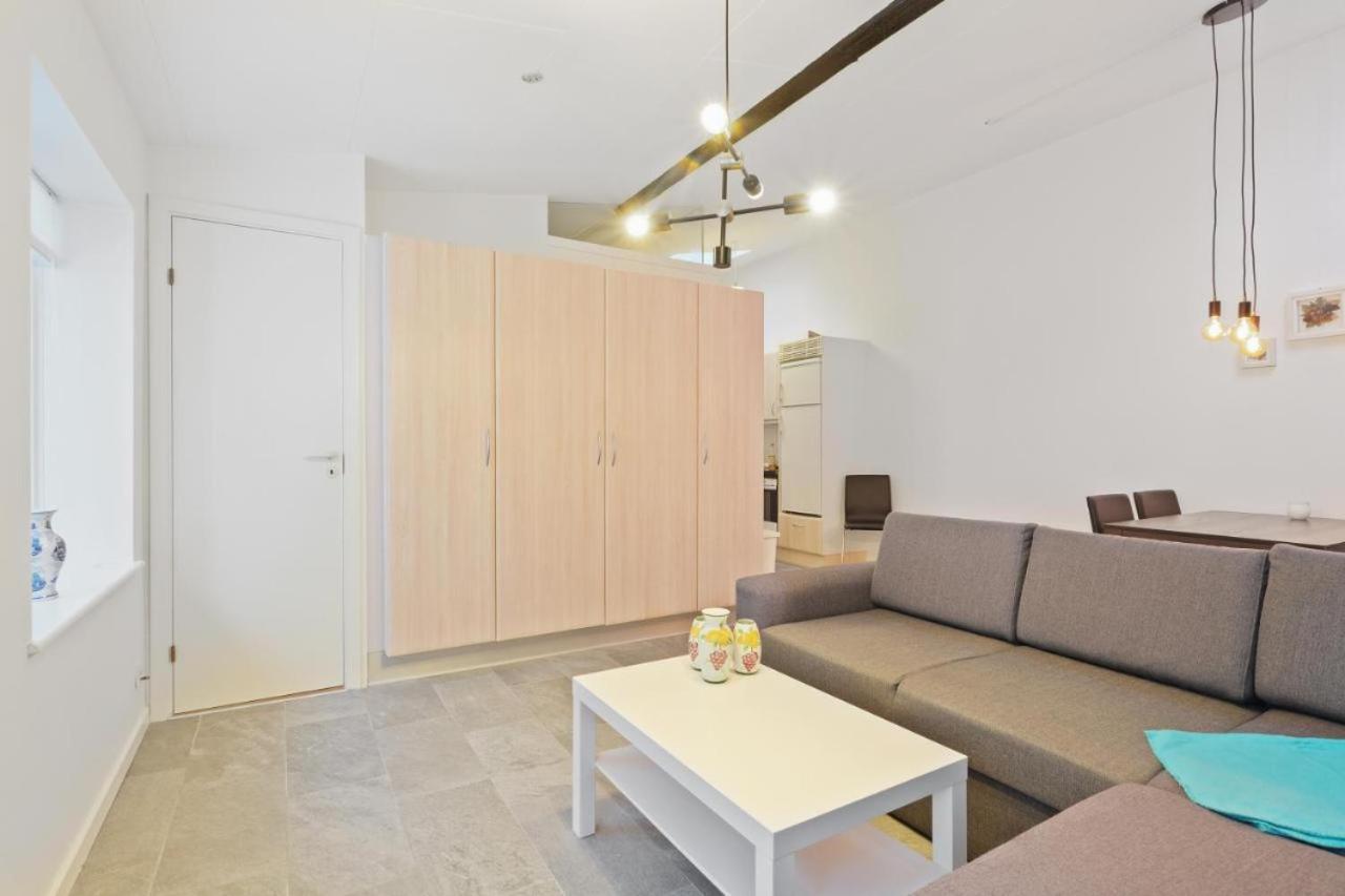 Charming - Luxurious 1 Bedroom Apartment In The Heart Of Aalbor Kültér fotó